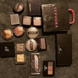 HUGE lot of 17 eyeshadows